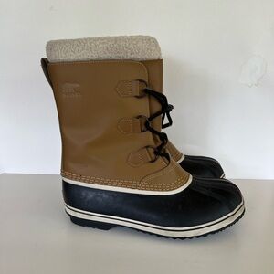 Sorel Youth Caribou Leather Winter Boots in "Buff" Black and Tan , size 7